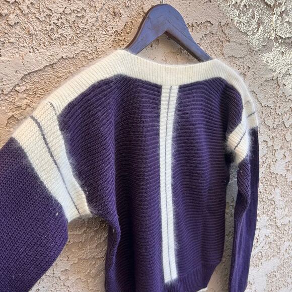 Vintage Angora Lambswool Purple Sweater Size Medium - Picture 4 of 4